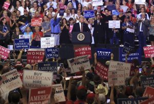 Trump da prácticamente por muerto el TLC y dice que construirá el muro a toda costa