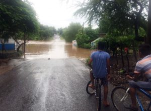 Se inundan 300 casas en Norte y Tierra Caliente