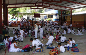 Escuelas dañadas y alumnos damnificados por el sismo en Acapulco, Chilpancingo y Taxco