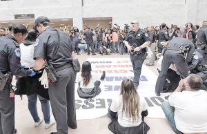 Soñadores y aliados piden a lo largo de EU protección para indocumentados en Congreso