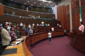 Repudian en la sesión del Congreso el asesinato de una adolescente de 13 años en Chilapa