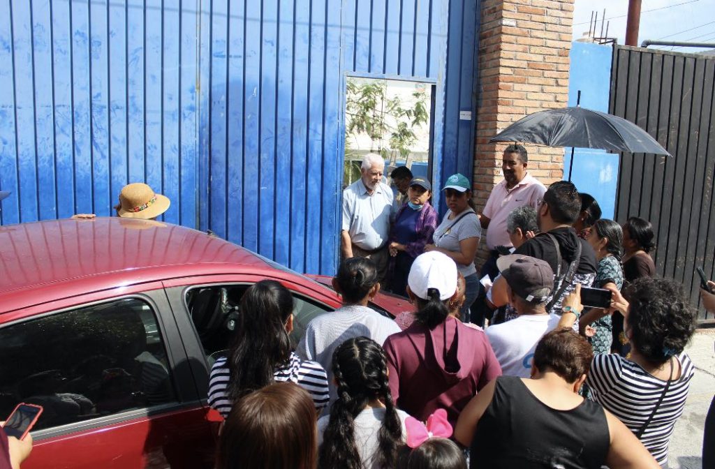 Cierran vecinos de seis colonias oficinas de la Capach y una calle en ...
