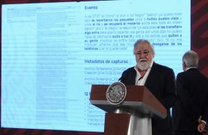 El informe sobre Ayotzinapa no está en peligro, replica Encinas; AMLO le reitera su confianza