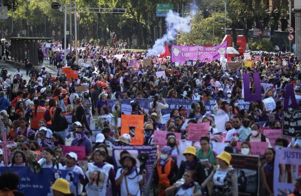 Marchan miles en todo el país y exigen alto a la violencia contra las ...