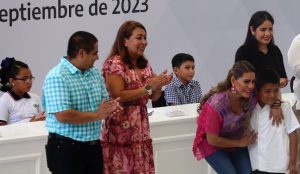 Encabeza la gobernadora dos actos en Acapulco sin la asistencia de la alcaldesa