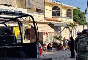 Sacan de su casa en Tlaxmalac, Huitzuco, a la mamá, el papá y el hijo y los ejecutan