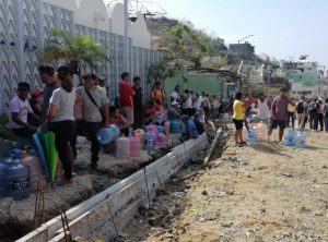 Falta agua potable pero cada vez más colonias tienen luz