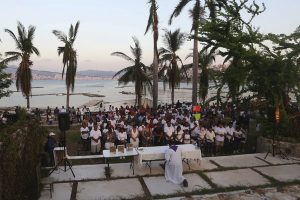 Familiares reclaman en una misa que no interesa al gobierno buscar a los marineros desaparecidos