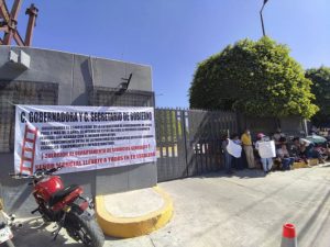 Trabajadores de Servicios Generales de la SEG piden intervención de diputados