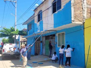 Aplica el gobierno federal el programa Pintando Acapulco