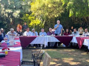 Van morenistas de Guerrero a Cuernavaca a reunión del grupo identificado con Sheinbaum