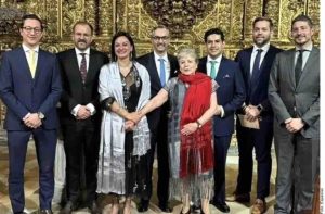 Tras el escándalo en la SRE, Sheinbaum exige no incurrir en abusos y tráfico de influencias