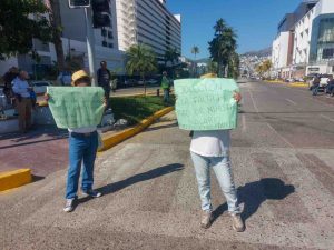 Otra protesta del SNTE: paran en tres regiones paran para exigir pago de salario