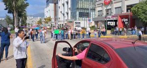 Continúan las protestas de trabajadores de la educación