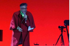 Enamora el argentino Fito Páez al Zócalo en un concierto largamente esperado
