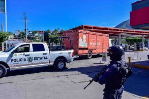 Reanudan el reparto y fallece el chofer herido
