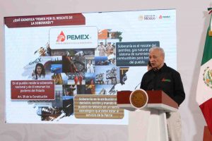 Sheinbaum presenta plan sexenal para Pemex; se busca evitar que suba la gasolina en términos reales
