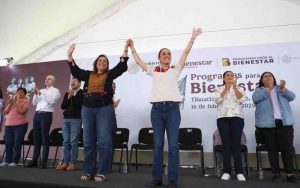 “Ahora vamos a recuperar” la petroquímica de Pemex, anuncia Sheinbaum en Veracruz