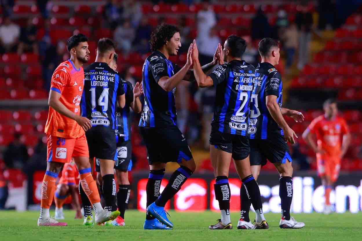 Se desinfla el líder León con derrota 2-1 ante Rayos en su visita a Aguascalientes