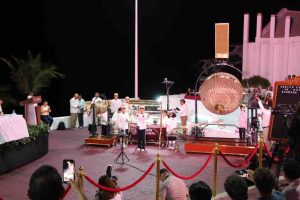 Celebran sorteo de la Lotería Nacional en La Quebrada por los 90 años de los clavadistas