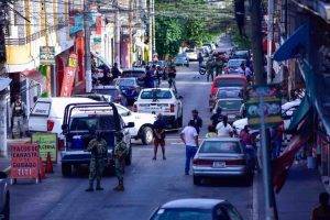 Entran hombres armados a una miscelánea y matan a la trabajadora en zona concurrida de la colonia Progreso