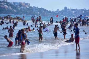 Plantean en el Comité de Playas conteo de visitantes, aguas limpias y prohibir acampar