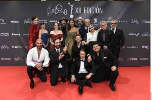 Triunfan en los premios Platino la serie Cien años de soledad y la película Aún estoy aquí