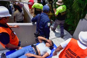 Participan más de 12 mil personas en la ciudad en el simulacro nacional de sismo