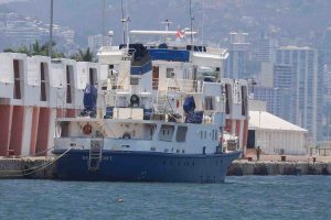 Subsidiará el Ayuntamiento a un barco que en la bahía será hotel y restaurante