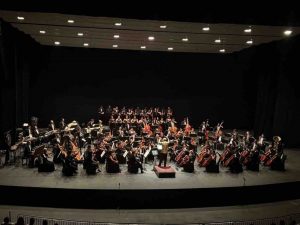 Celebra la OFA su aniversario 27 con un concierto con música de Ravel ante más de mil personas