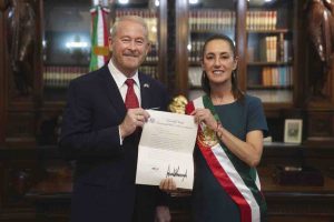 “Estoy aquí para trabajar junto con Sheinbaum y su equipo”: Ronald Johnson, nuevo embajador de EU