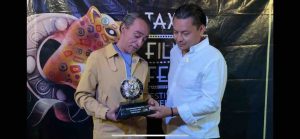 Recibe el actor Roberto Sosa el Aro de Plata del Festival Internacional de Cine de Taxco