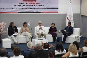 Defender el contrato, la piedra angular del STAUAG, piden a maestros universitarios