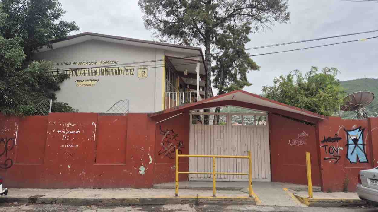 Roban otras dos escuelas en Chilpancingo; padres demandan más medidas ...