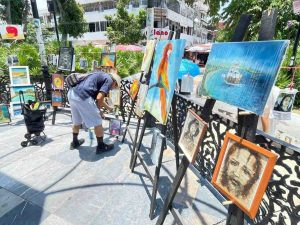Se acercan creadores acapulqueños al público en el Zócalo con el programa Arte en vivo