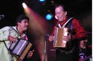 Fallece Leonardo Flaco Jiménez, ícono de la música Tex-Mex, a los 86 años
