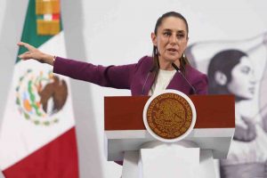 “México hace lo que le decimos que haga”, dice Trump; “el pueblo manda”, responde Sheinbaum