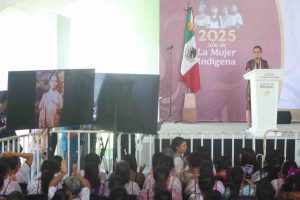 Destaca Sheinbaum en Costa Chica la atención que se da a las mujeres indígenas en este 2025