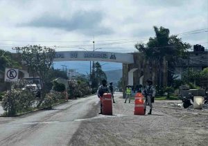 Dejan cuatro cuerpos decapitados y mutilados a un lado de la carretera de Chilpancingo a Chilapa