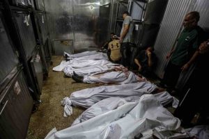 Mueren al menos 30 palestinos en ataques de Israel iniciados la mañana del domingo en Gaza