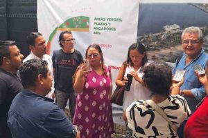 Exige colectivo ciudadano la demolición de locales comerciales en el Jardín del Puerto