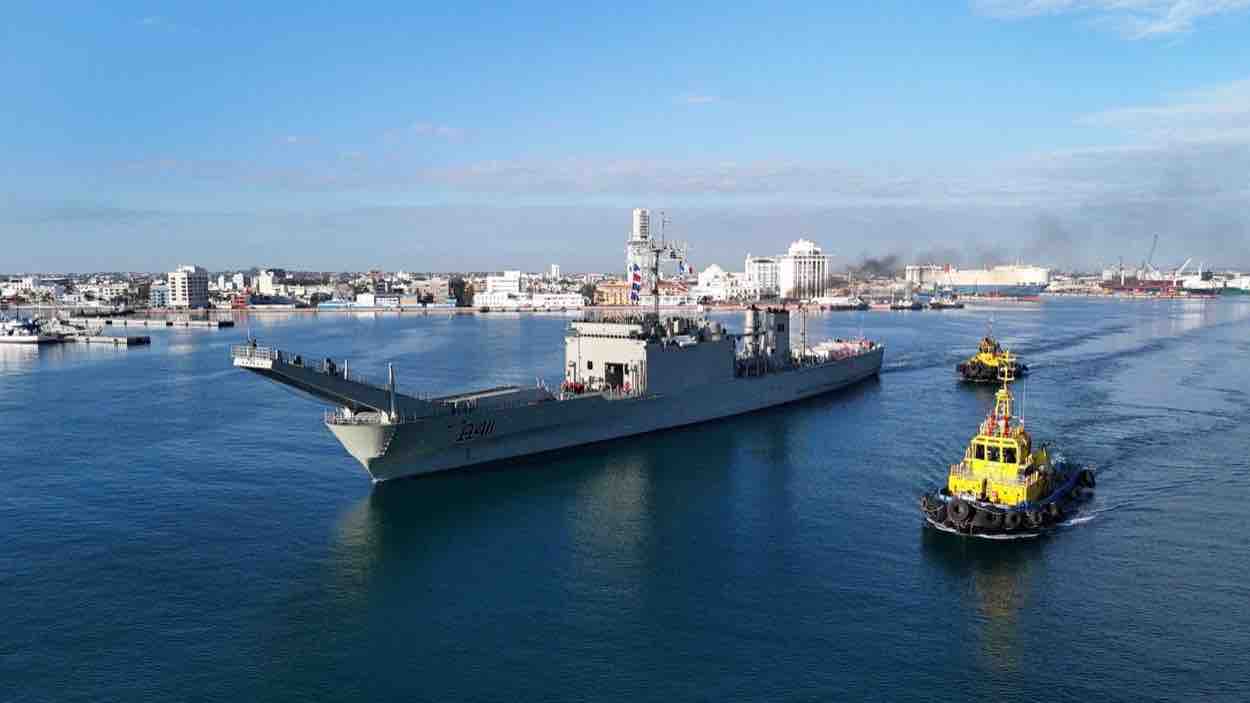 Zarpan dos buques de la Armada de México con 814 toneladas de alimentos ...