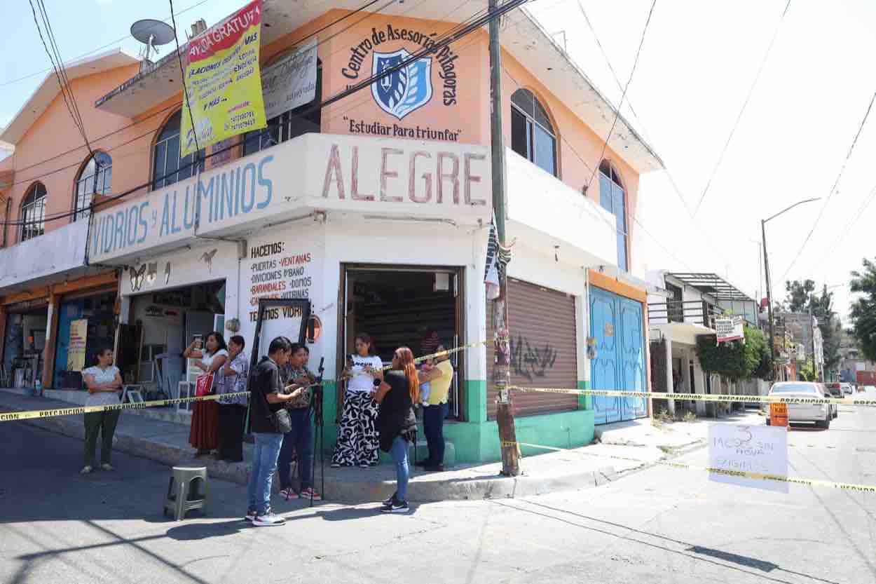 Bloquean el libramiento a Tixtla vecinos de dos colonias de la capital ...