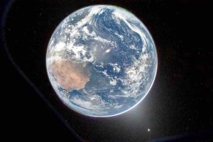 Publica la NASA las primeras imágenes de la Tierra tomadas desde la misión Artemis II