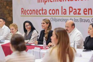 Revisan Evelyn Salgado y Esthela Damián el programa Reconecta con la Paz en Guerrero