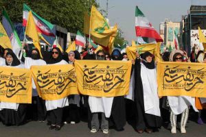 Irán anuncia reapertura del estrecho de Ormuz pero Trump insiste en mantener el bloqueo