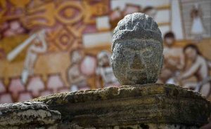 Analizan escultura atribuida al dios del maíz, recuperada en San Damián Texoloc, en Tlaxcala