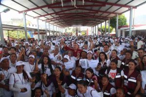 Seguidores de Abelina confrontan a Mojica en una asamblea de Morena en Acapulco