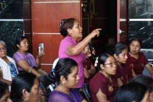 Se atribuye la Ssa alumbramientos desde la pandemia, denuncian parteras tradicionales