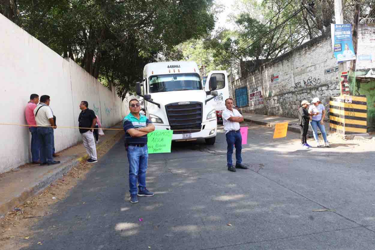 Bloquean vecinos de la colonia Alianza Popular el libramiento a Tixtla ...